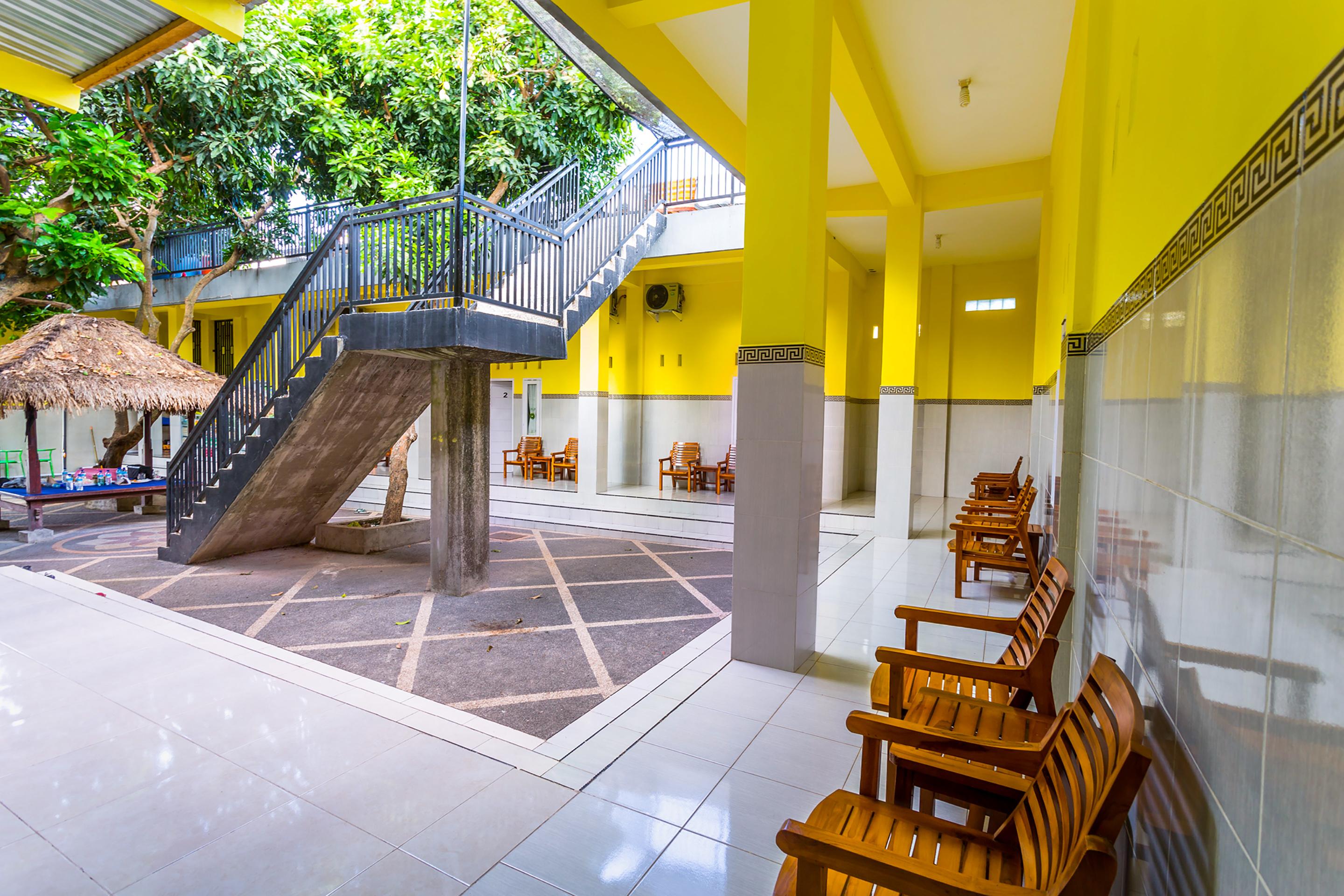 OYO 1427 Azzahra Guest House Mataram Exteriér fotografie